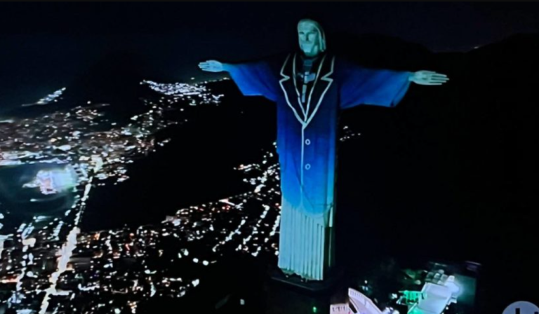 [VÍDEO] Cristo Redentor aparece “vestido” de Silvio Santos