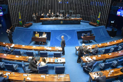 Congresso promulga proposta que pode perdoar até R$ 23 bilhões em multas de partidos