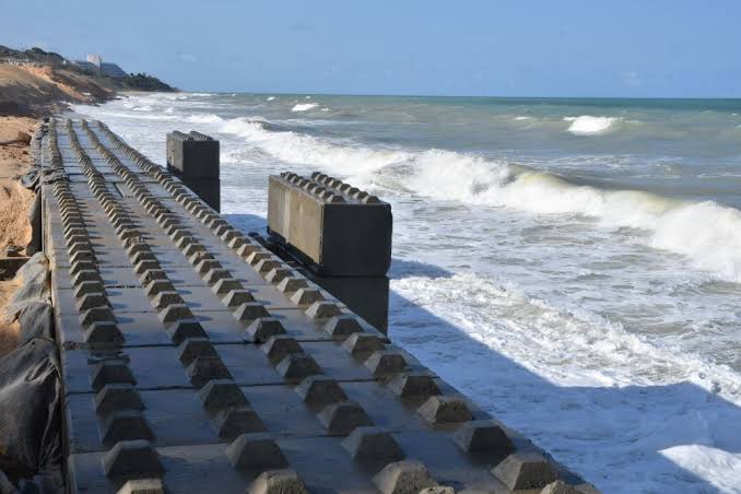 Obra da engorda de Ponta Negra segue suspensa para testes de segurança 