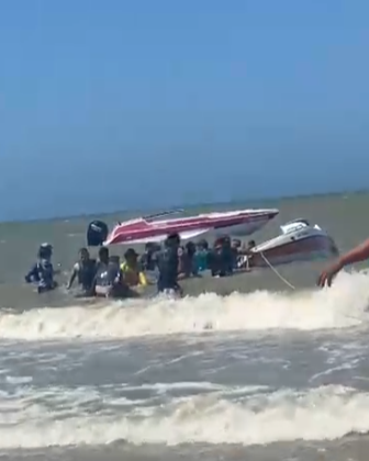 [VIDEO] Confirmado: Duas pessoas morrem em acidente com barco em praia turística do RN