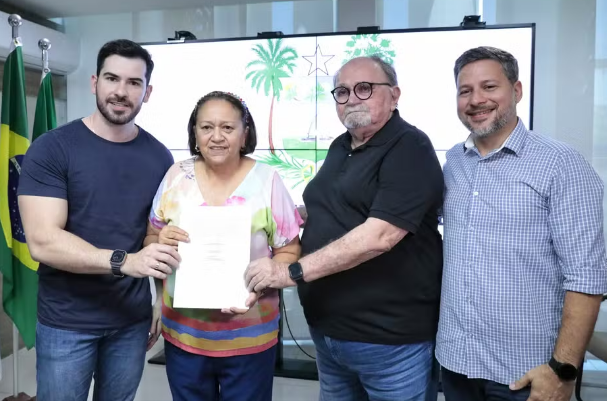 Governadora do RN e prefeito de Natal assinam declaração de interesse para sediar Copa do Mundo Feminina