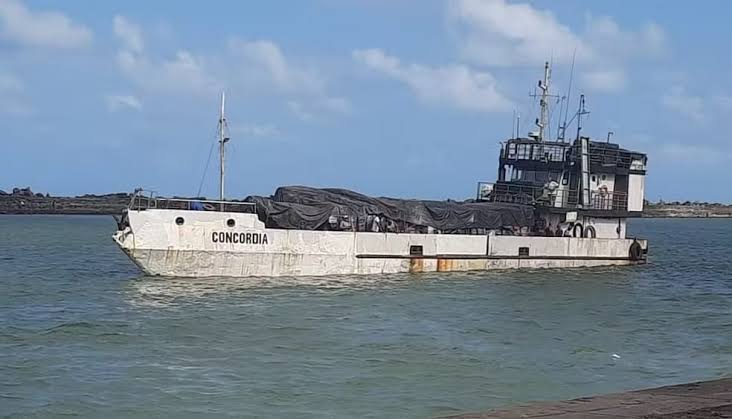 Potiguar está desaparecido após naufrágio de navio em Pernambuco