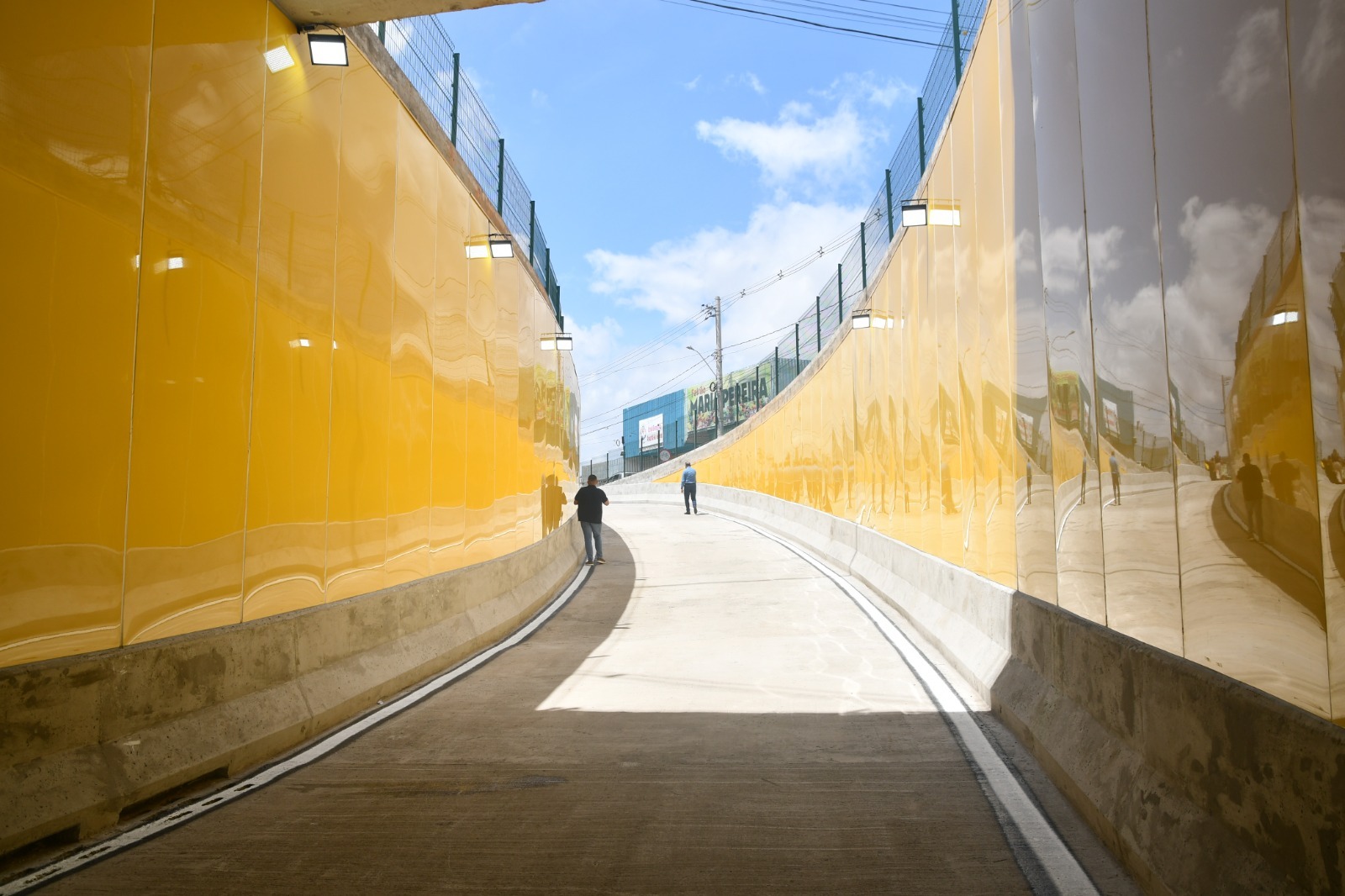 Prefeitura entrega trincheira do Viaduto da Urbana