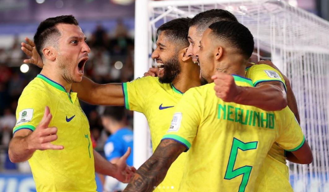 Brasil fará clássico contra a Argentina em busca do título da Copa do Mundo de Futsal