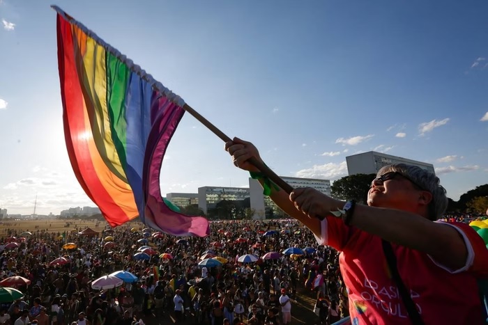 Eleições: 225 candidatos LGBTI+ são eleitos; três para prefeituras