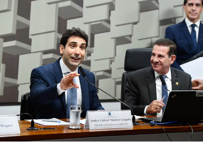 Gabriel Galípolo é aprovado por unanimidade pela CAE do Senado; votação vai a plenário