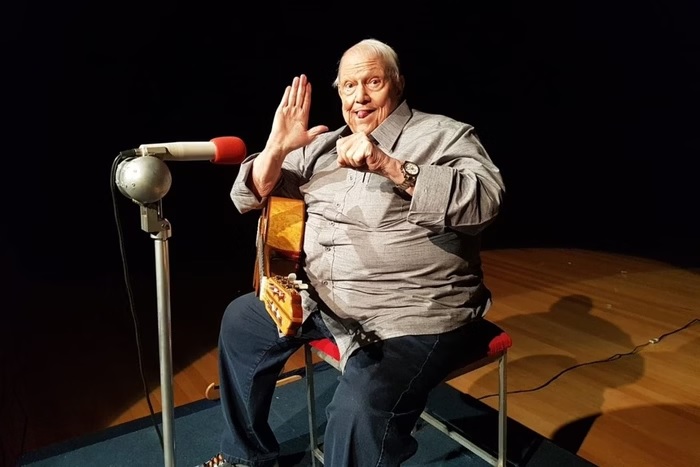 Morre, aos 87 anos, o comediante Ary Toledo