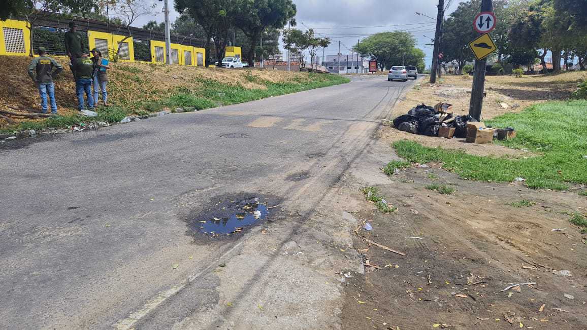 Condomínio em Neópolis é autuado por lançamento de esgoto em via pública