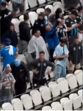 [Vídeo] Torcedor do Racing faz gestos racistas e Corinthians repudia