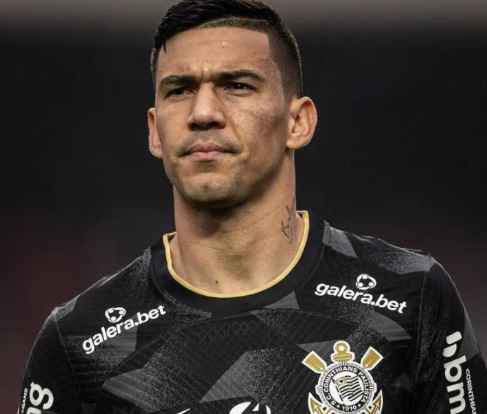 Corinthians sofre transfer ban da Fifa por dívida milionária com zagueiro