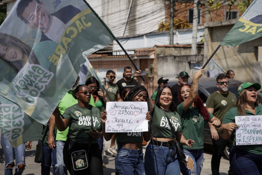 Campanhas contrataram 1,2 milhão de pessoas nas eleições por R$ 1,9 bilhão