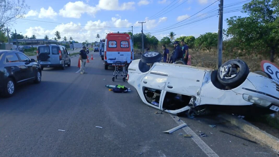 Homem fica em estado grave após acidente na BR-101