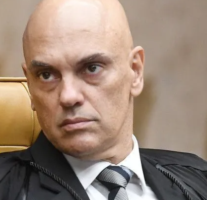 Moraes autoriza Bolsonaro a participar de velório e enterro de mãe de Valdemar