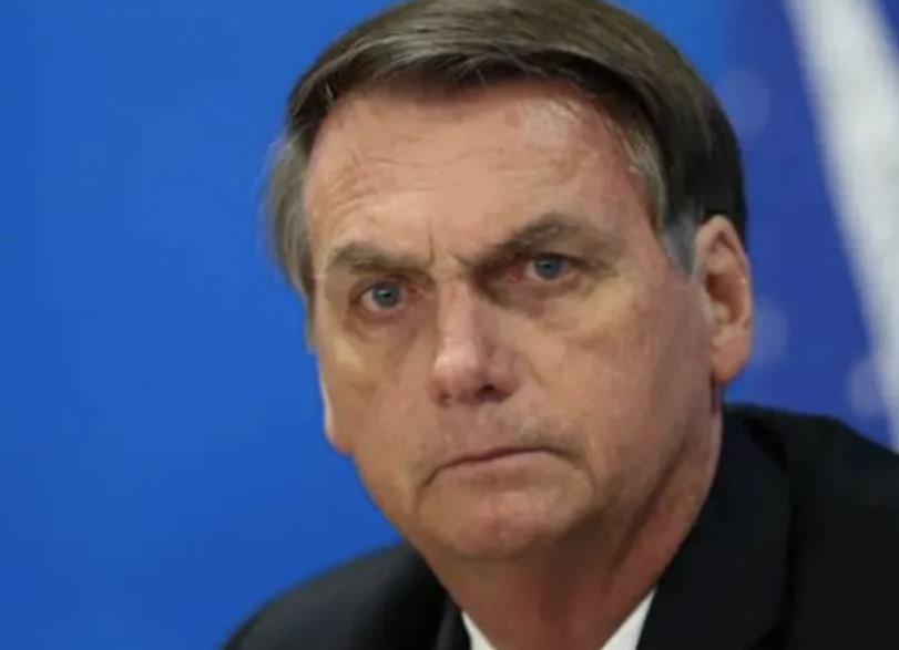 Bolsonaro critica diretor-geral da PF após fala sobre imunidade