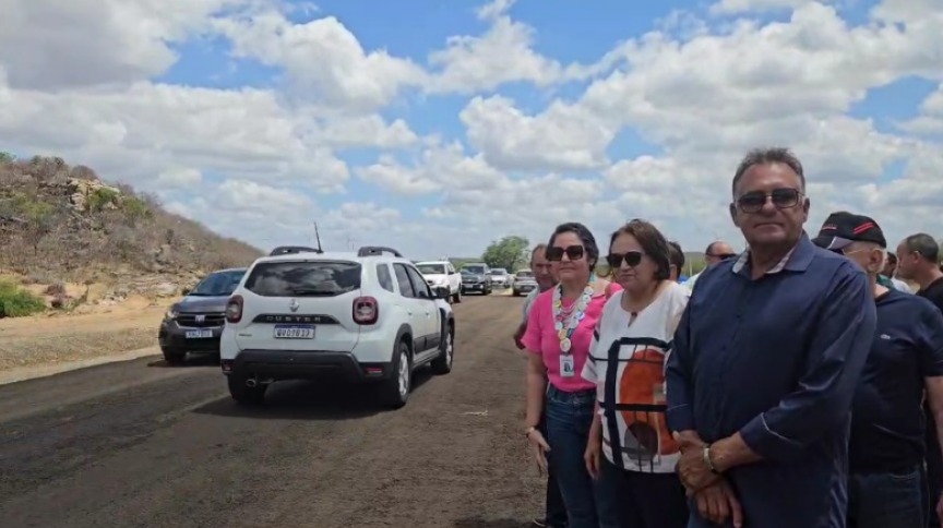 Governadora Fátima Bezerra Dnit Ponte de Lajes.jpeg