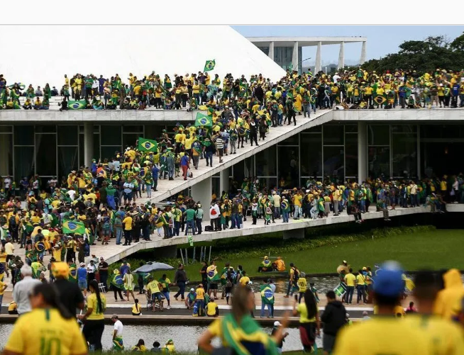 GOLPE3.PNG