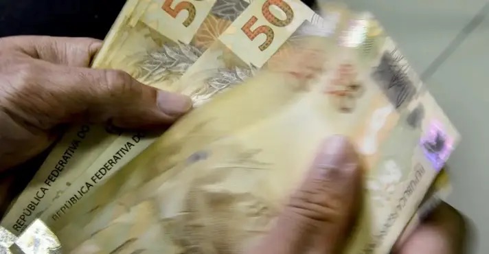Dinheiro Reais
