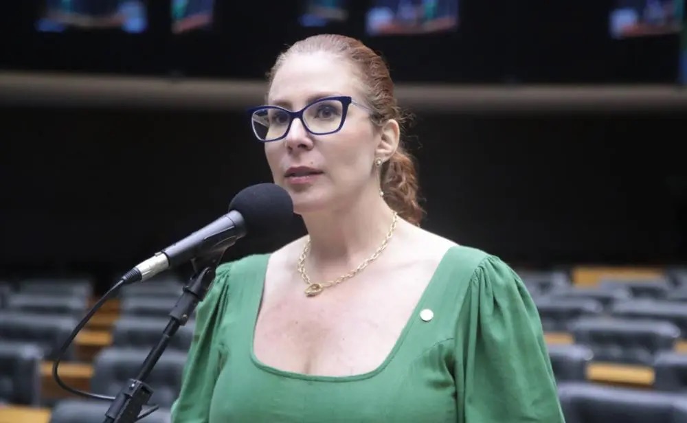 Pedido de prisão preventiva da PGR pode ocorrer após Carla Zambelli anunciar saída do Brasil, nesta terça (3). (Foto: Bruno Spada/Câmara dos Deputados)