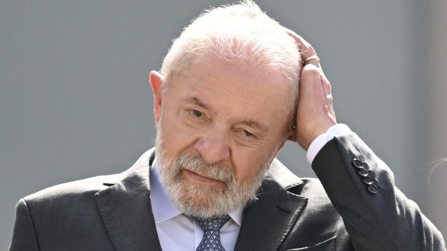 lula-coletiva-planalto-0306-b.avif