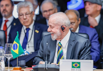LULA 13.PNG