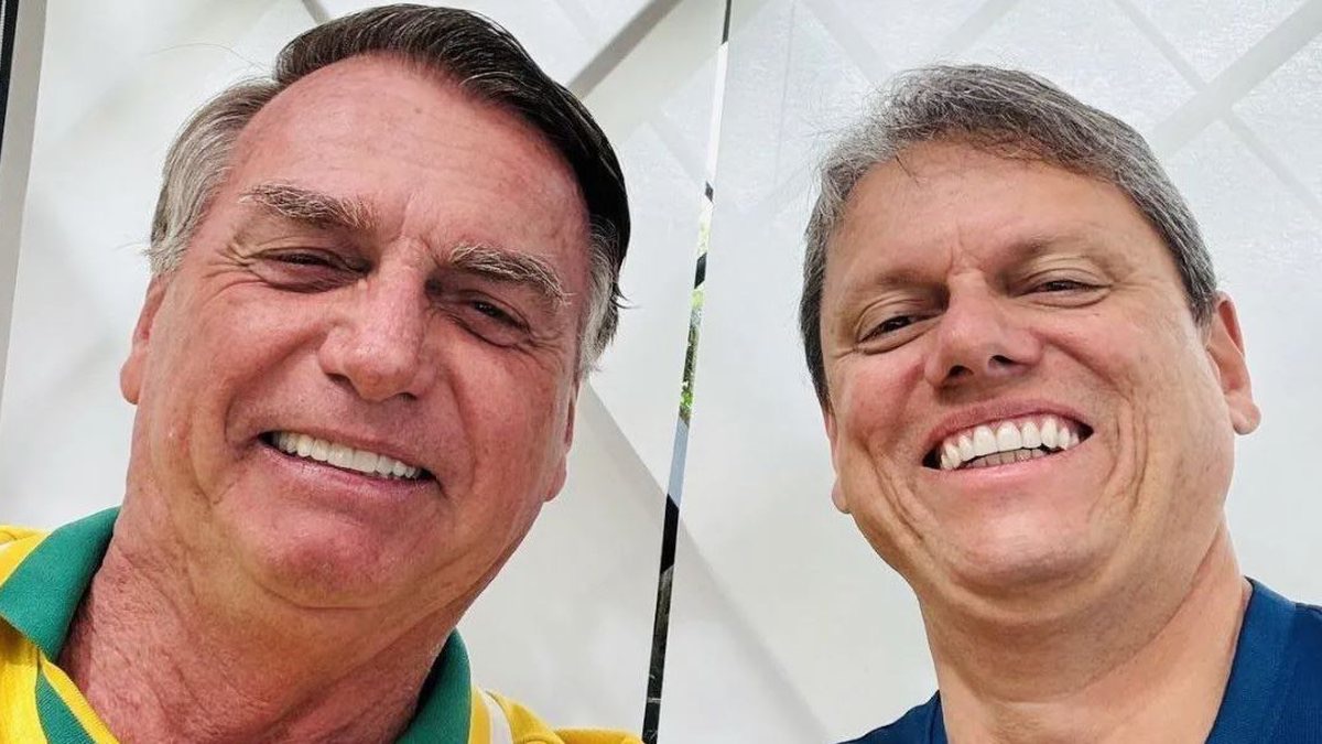 Jair Bolsonaro e Tarcisio de Freitas | Foto: Reprodução