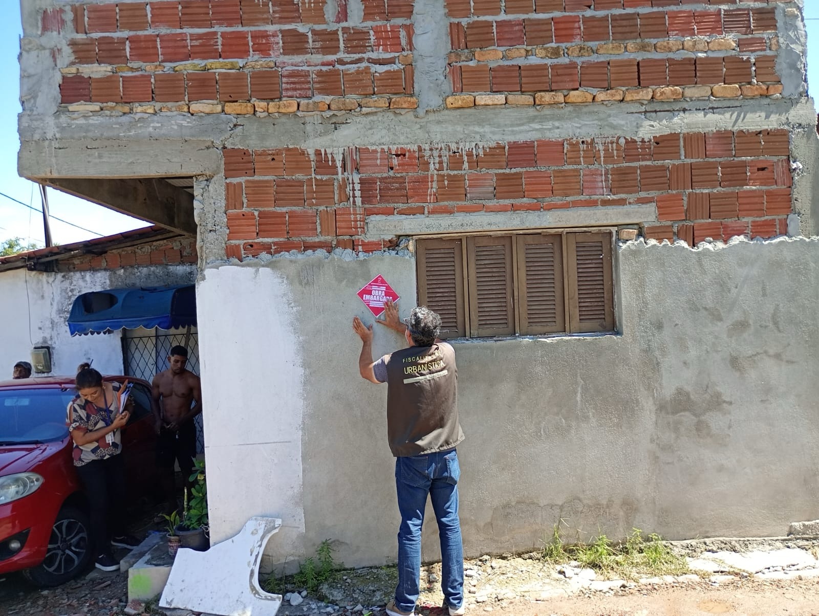 Obra irregular no Passo da Pátria em Natal | Crédito: Fiscalização Semubr