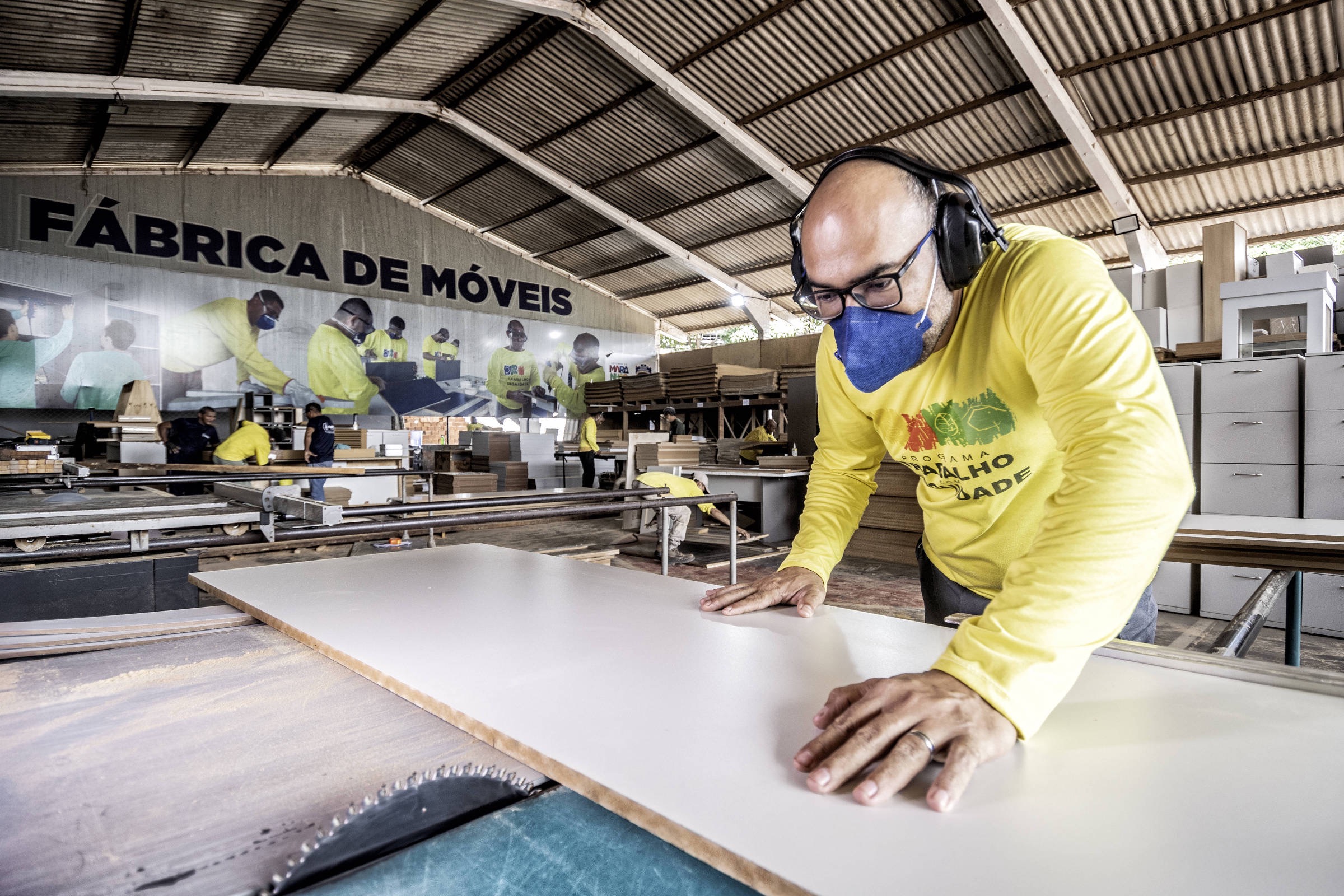 Trabalho no sistema prisional | Foto: Albani Ramos/Folhapress
