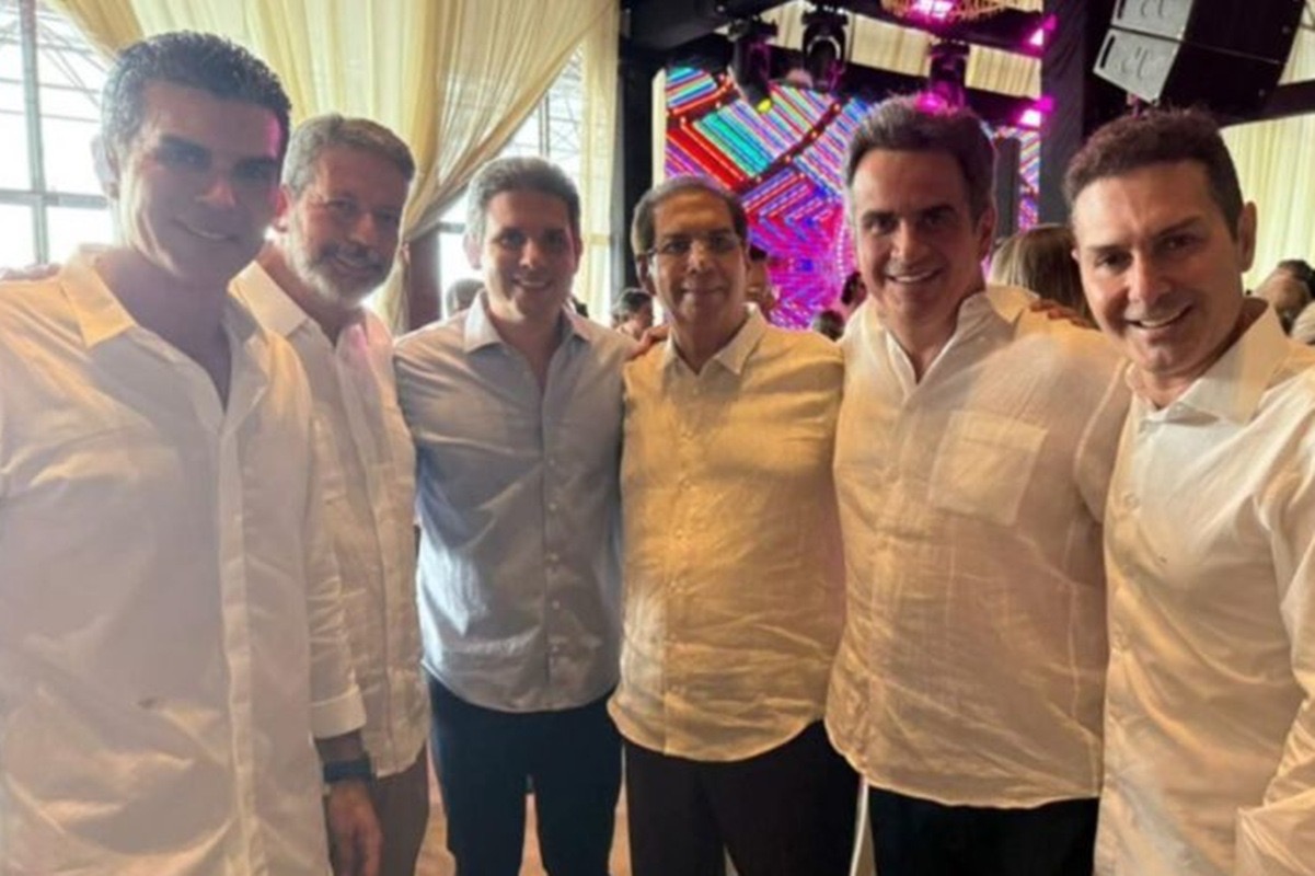 Hugo Motta Festa de aniversário de Jader Barbalho, em outubro de 2024 | Foto