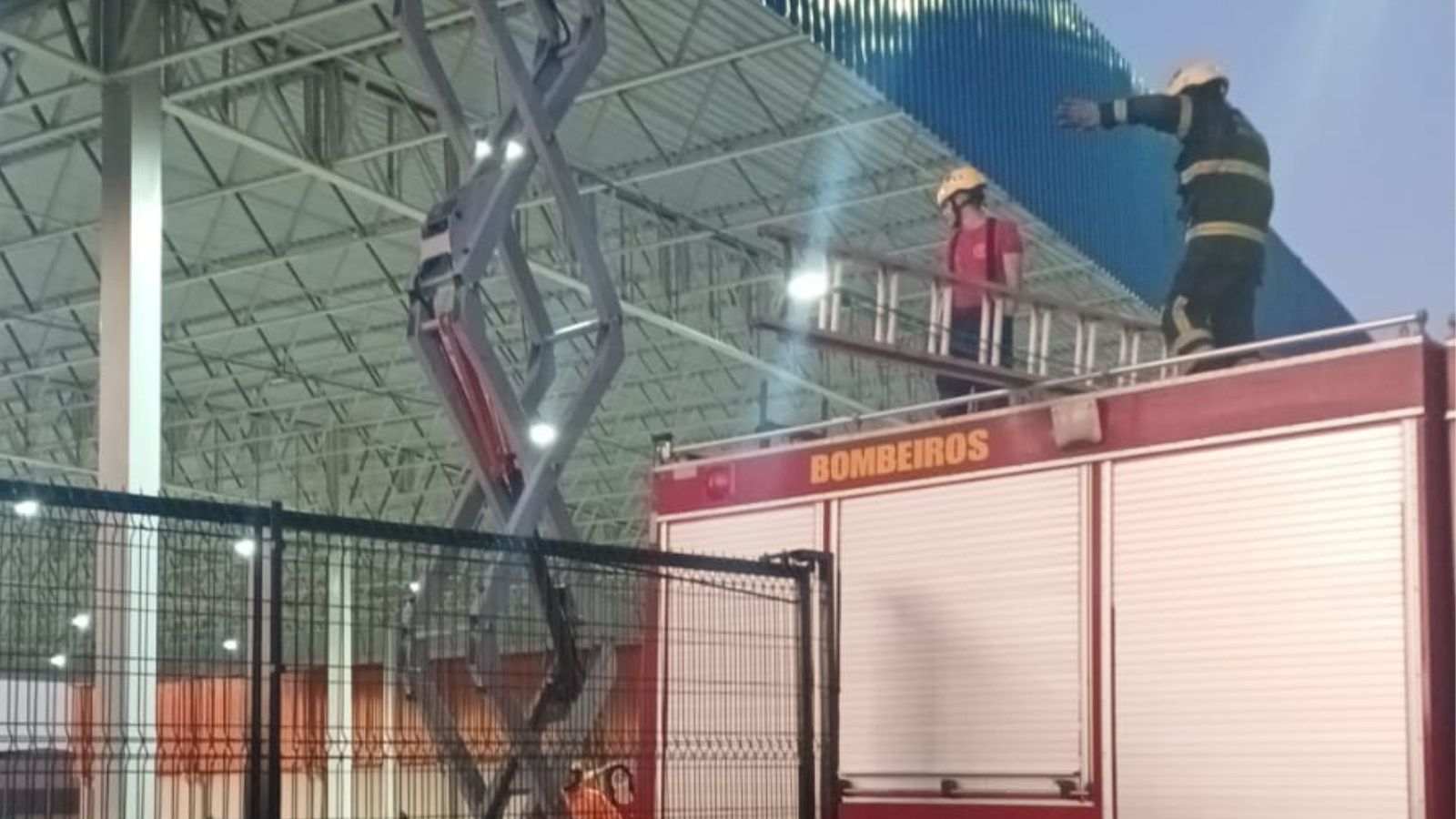 Resgate bombeiros supermercado em Mossoró | Foto: Divulgação/BombeirosRN