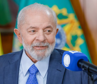 LULA 2.PNG