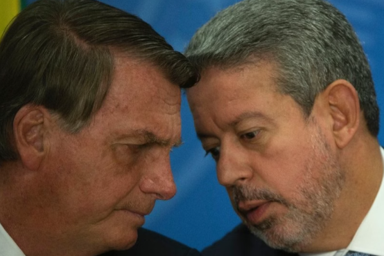 FireShot Capture 383 - Moraes autoriza visita de Arthur Lira a Bolsonaro em prisão domicil_ - [www.metropoles.com].png