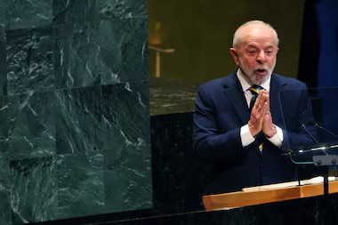 Lula gesticula durante discurso na Assembleia-Geral da ONU Foto: SPENCER PLATT / AFP