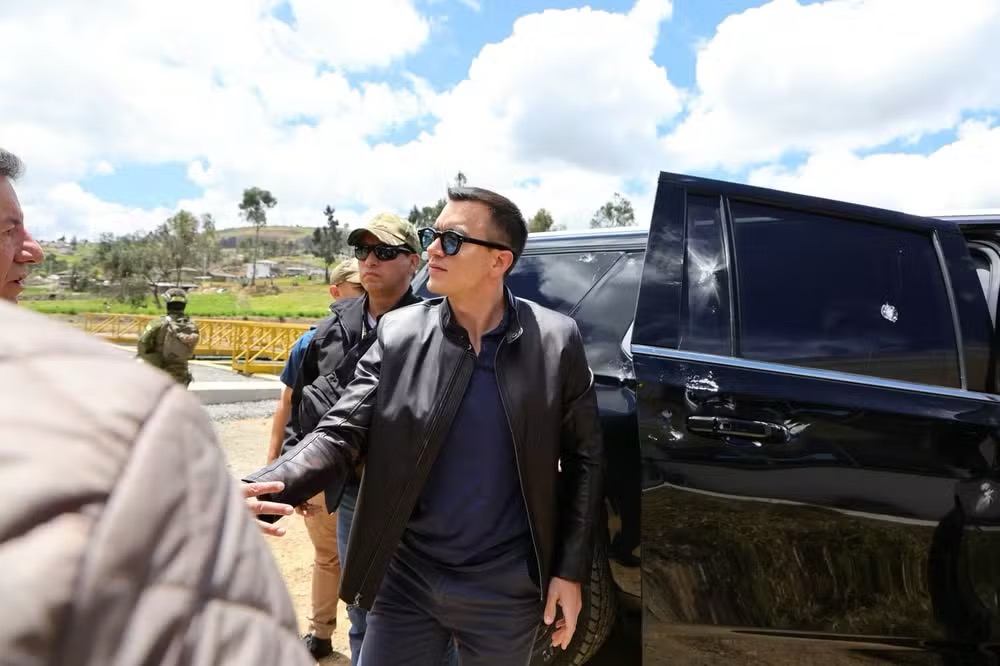 Daniel Noboa, presidente do Equador, é alvo de atentado em 7 de outubro de 2025. — Foto: X/Presidência do Equador