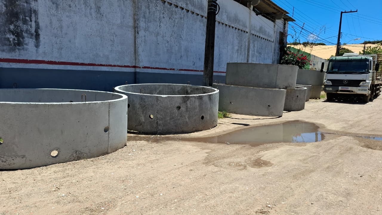 Poços de infiltração são implantados na Avenida Antônio Freire de Lemos para conter alagamentos | Crédito: Seinfra