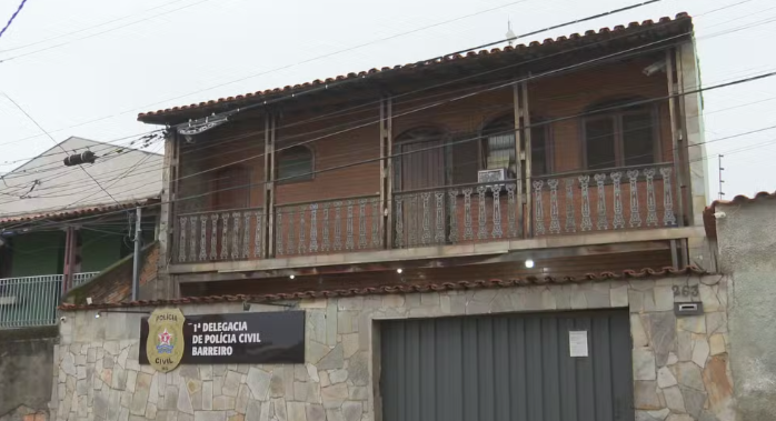 FireShot Capture 477 - Desvio de armas em BH_ polícia flagra arma que já estava apreendida_ - [g1.globo.com].png