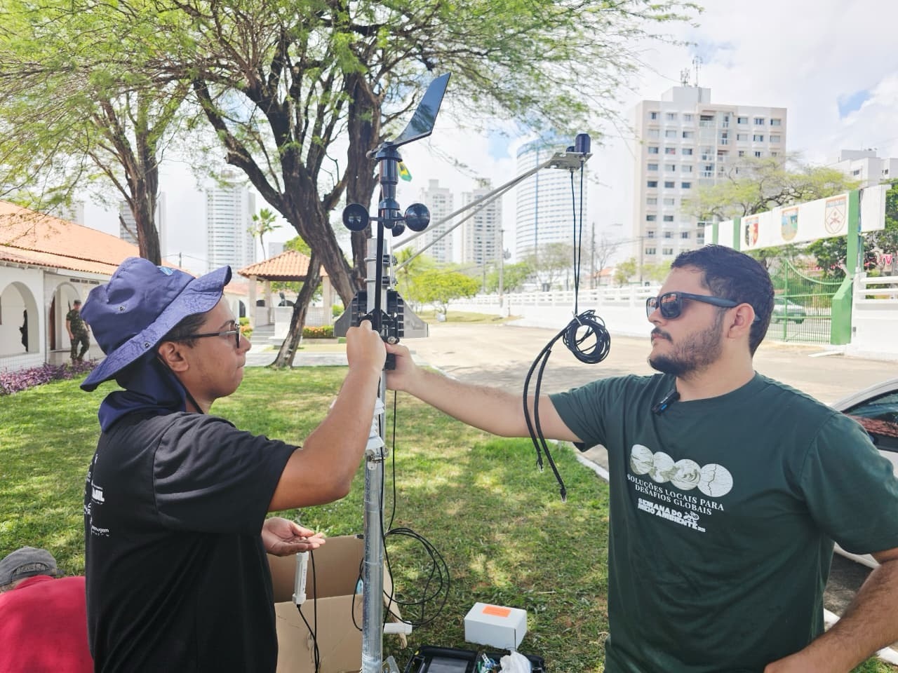 Os equipamentos foram instalados em 57 pontos, abrangendo as quatro zonas administrativas da capital | Rede de monitoramento climático em Natal | Crédito: Camille Melo/Semurb