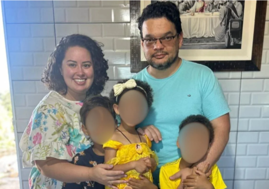 FireShot Capture 551 - Casal que viralizou após adotar 3 crianças é preso por maus-tratos_ - [www.metropoles.com].png