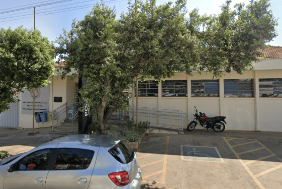 FireShot Capture 758 - Mãe é presa suspeita de retirar tubo de traqueostomia e matar filho_ - [www.metropoles.com].png