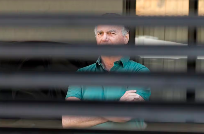 FireShot Capture 787 - Bolsonaro volta a centro cirúrgico após quadro de soluços, diz Mich_ - [g1.globo.com].png