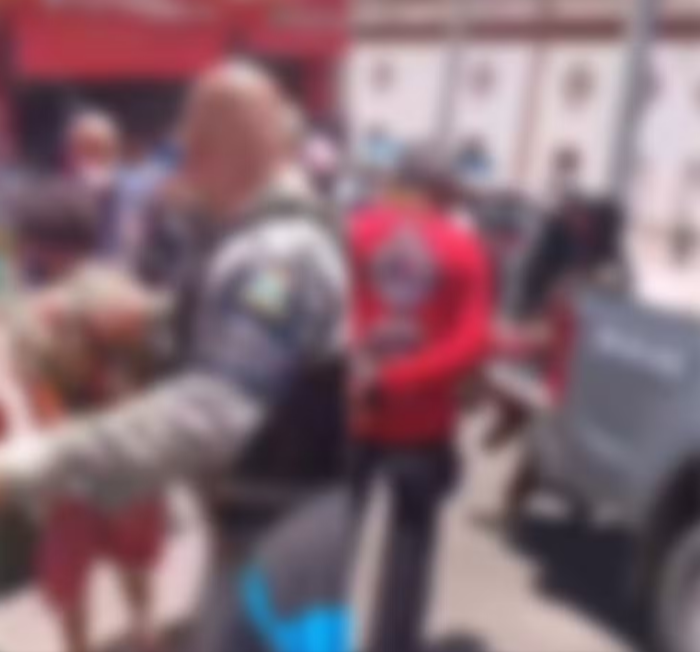 FireShot Capture 808 - Homem em situação de rua é preso suspeito de esfaquear duas pessoas_ - [g1.globo.com].png