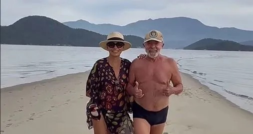 Lula e Janja em Restinga de Marambaia  • Reprodução/Instagram