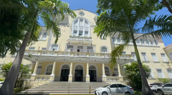 FireShot Capture 030 - Ebserh abre cadastro de reserva para médicos no RN - G1 - [g1.globo.com].png