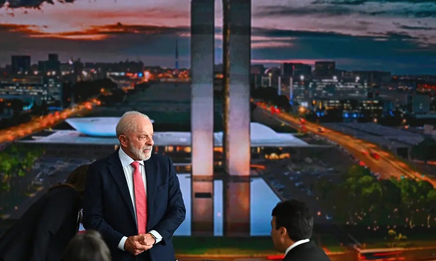 Enquanto Lula prepara sua campanha à reeleição, PT vai ao TSE pedir restrições em redes sociais. (Foto: Andre Borges/EFE)