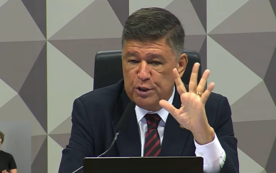 FireShot Capture 907 - CONSIGNADOS MOVIMENTARAM R$ 200 BILHÕES, revela presidente da CPMI _ - [www.youtube.com].png