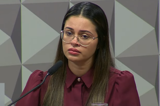 FireShot Capture 971 - CPMI do INSS ouve Ingrid Pikinskeni Morais Santos, ligada à Conafer_ - [www.youtube.com].png