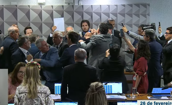 FireShot Capture 988 - (4) Ao vivo_ CPMI do INSS vota requerimentos e toma depoimentos – 2_ - [www.youtube.com].png