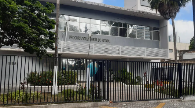 FireShot Capture 005 - Concurso da PGE-RN tem 22 vagas e salário de quase R$ 9 mil - G1_ - [g1.globo.com].png