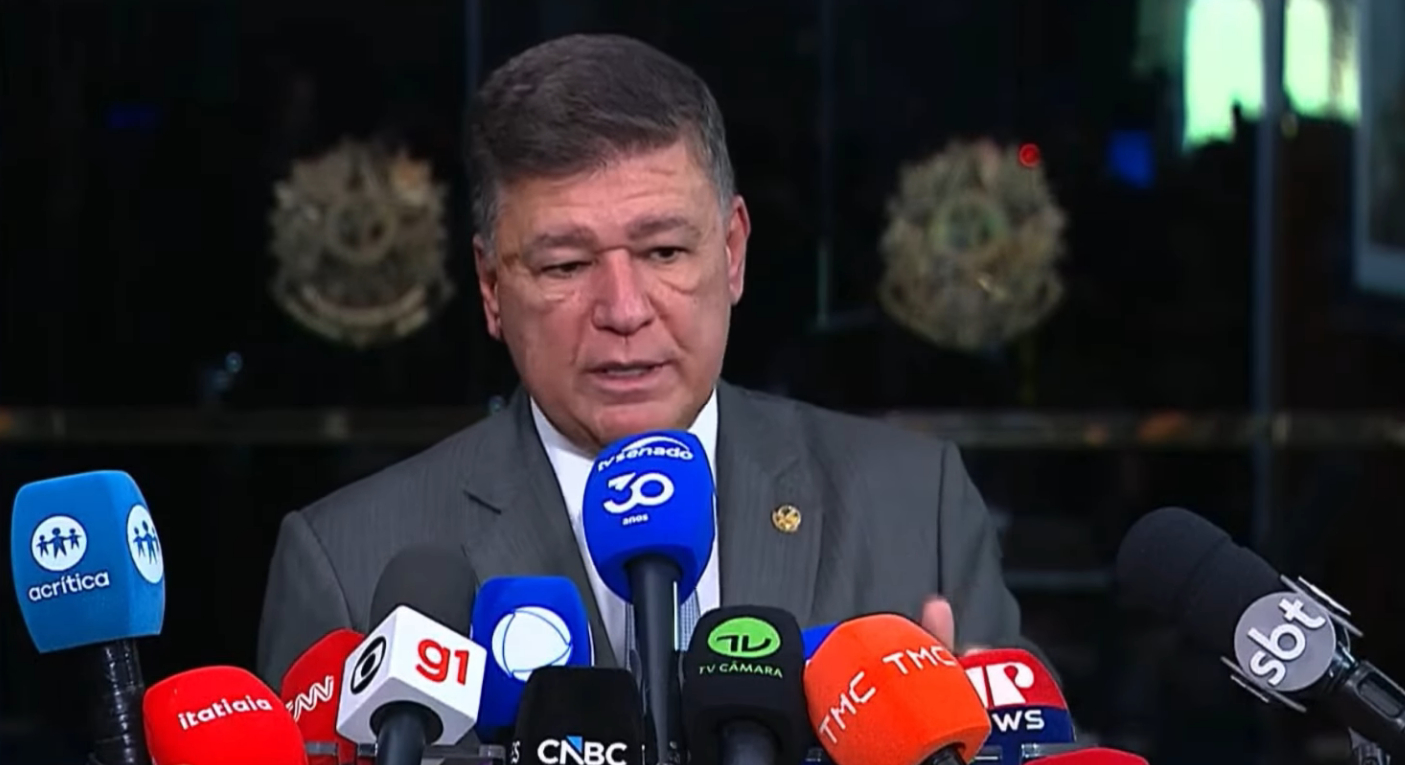 FireShot Capture 5986 - (1) PRESIDENTE DA CPMI FAZ DISCURSO FORTE E AFIRMA QUE COMISSÃO TERÁ_ - www.youtube.com.jpg