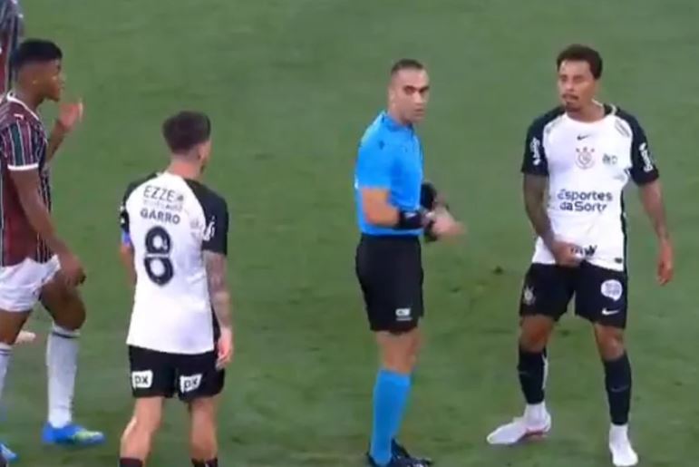 O volante Allan, do Corinthians - Reprodução / X