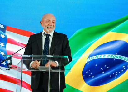 LULA11.PNG